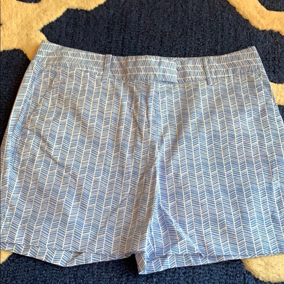 Nautica Pants - Blue and white patterned shorts
